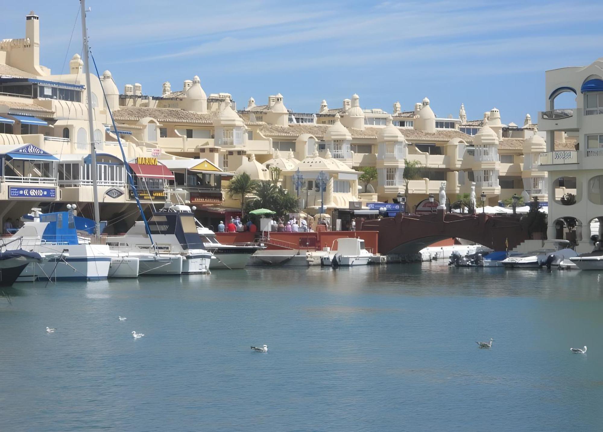 Next To Puerto Marina And The Beach Benalmádena Εξωτερικό φωτογραφία